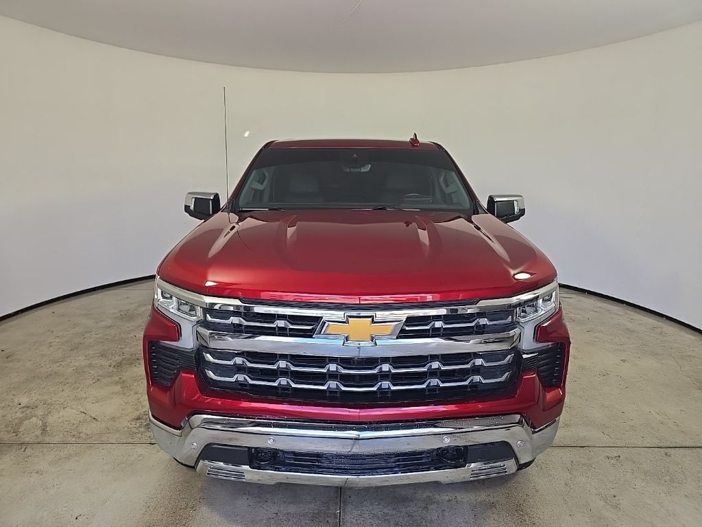 2023 Chevrolet Silverado 1500 LTZ photo 3