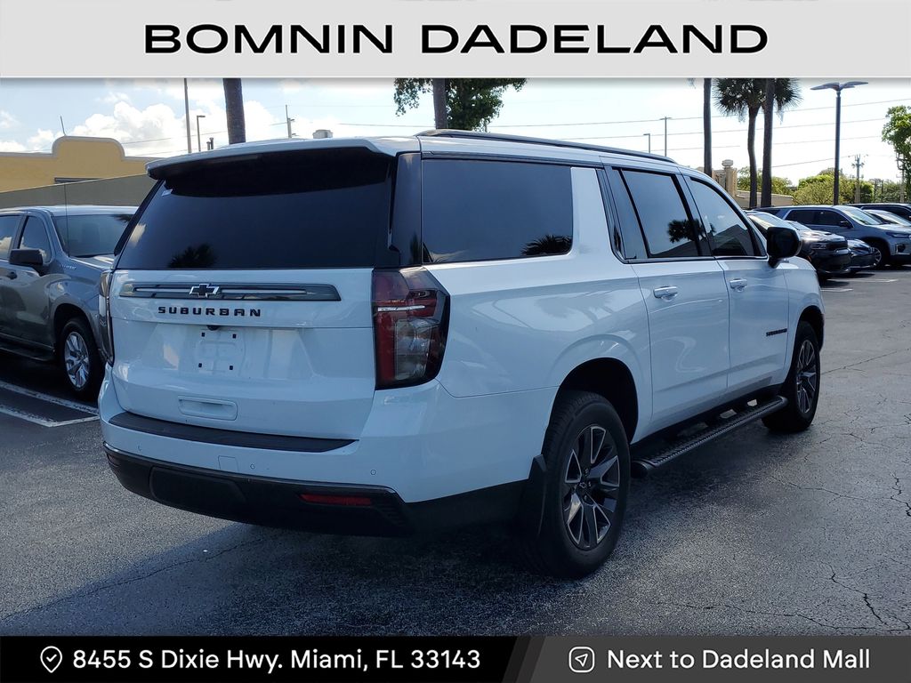 2021 Chevrolet Suburban Z71 photo 4