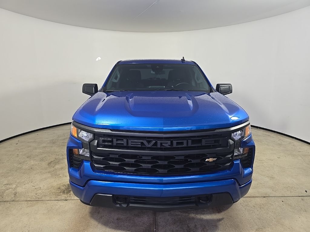 2024 Chevrolet Silverado 1500 Custom photo 3