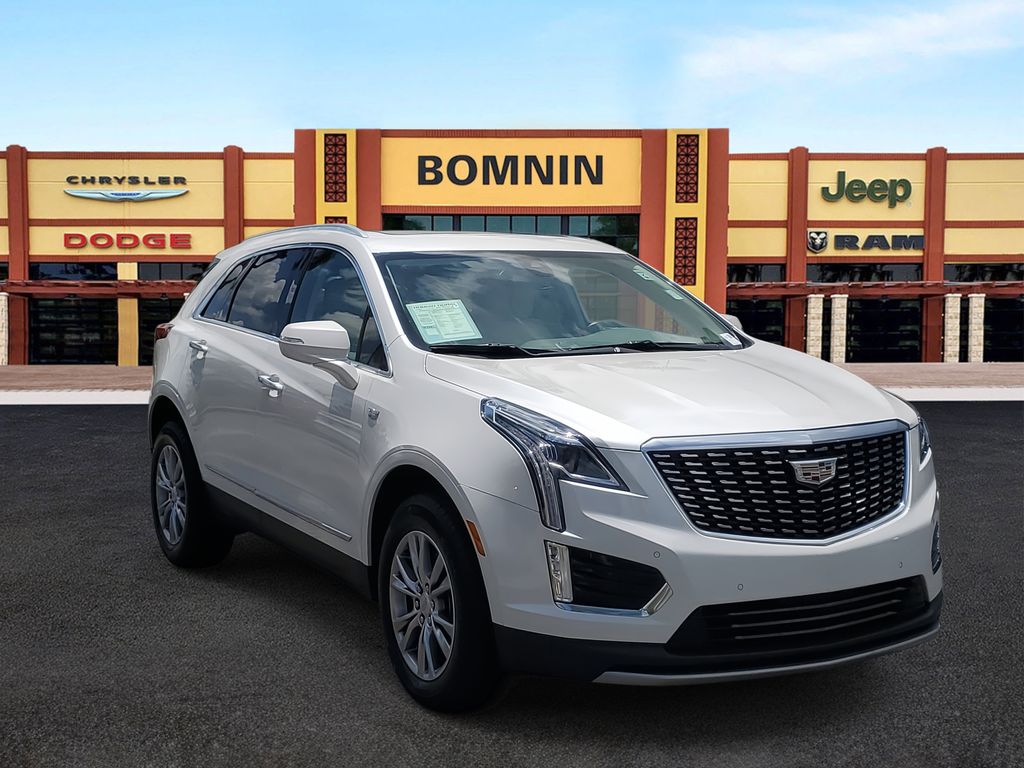 2022 Cadillac XT5 Premium Luxury photo 2