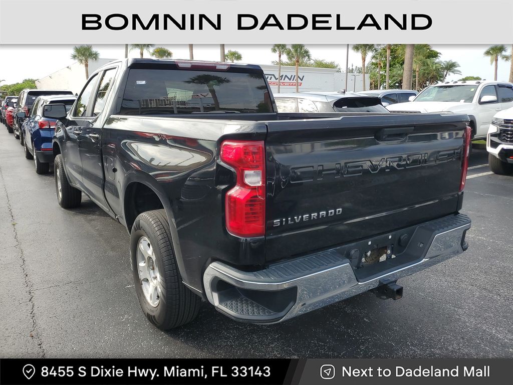 2020 Chevrolet Silverado 1500 LT photo 3