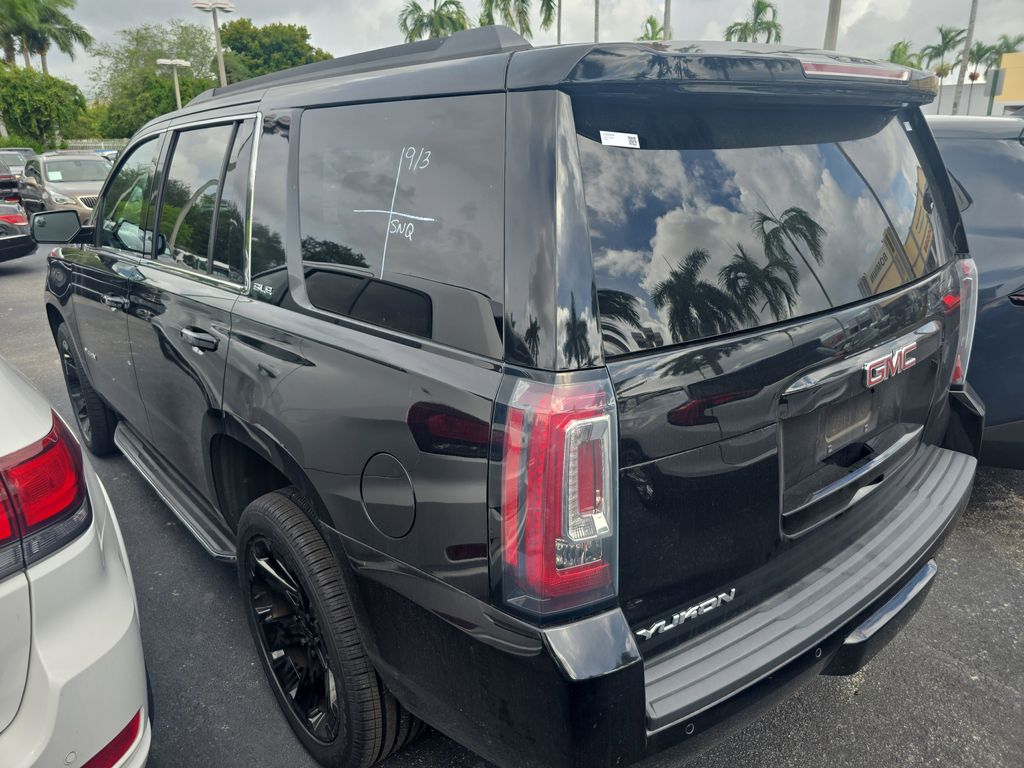 2020 Gmc Yukon SLE photo 2