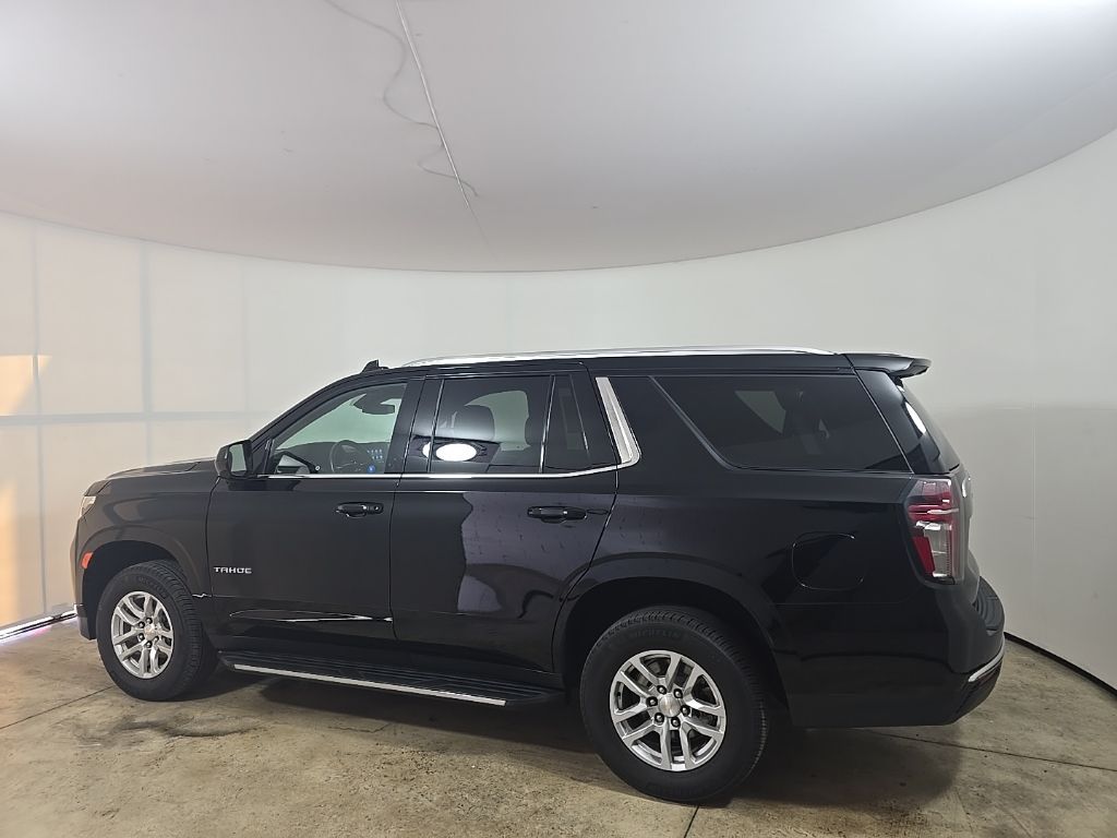 2023 Chevrolet Tahoe LS photo 3