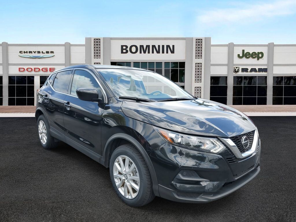 Used 2022 Nissan Rogue Sport S SUV