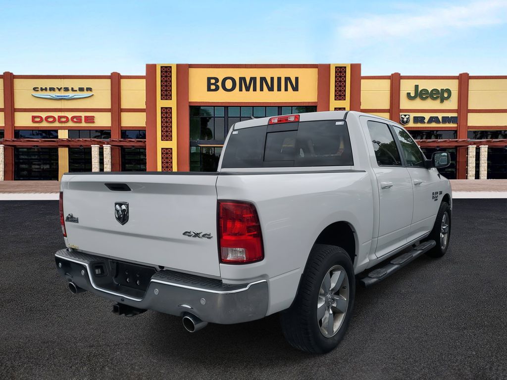 2019 Ram 1500 Classic Big Horn photo 3