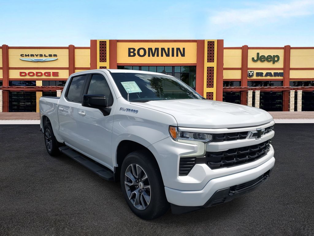 2022 Chevrolet Silverado 1500 RST photo 2