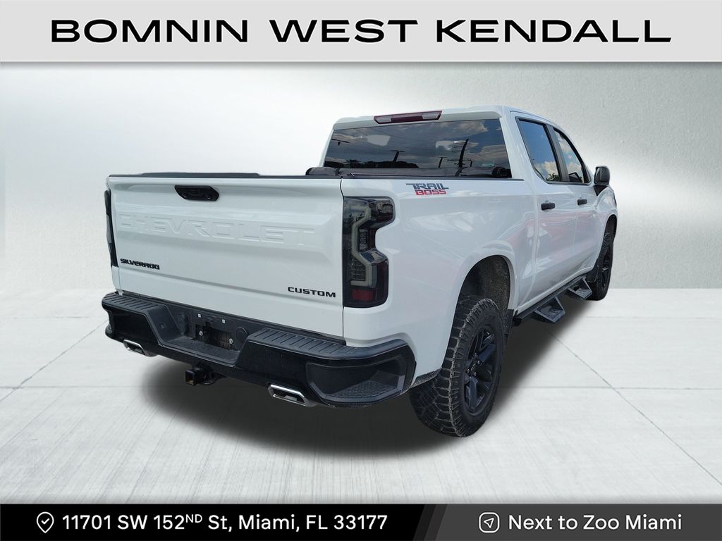 2022 Chevrolet Silverado 1500 Custom Trail Boss photo 2