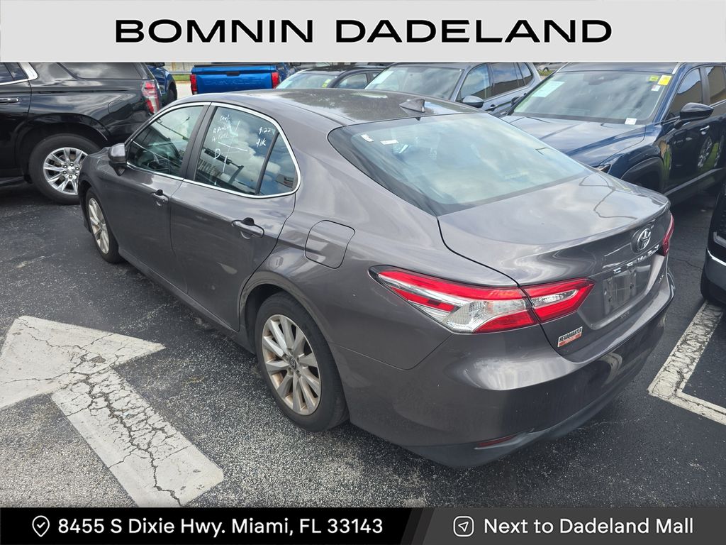 2020 Toyota Camry LE photo 3