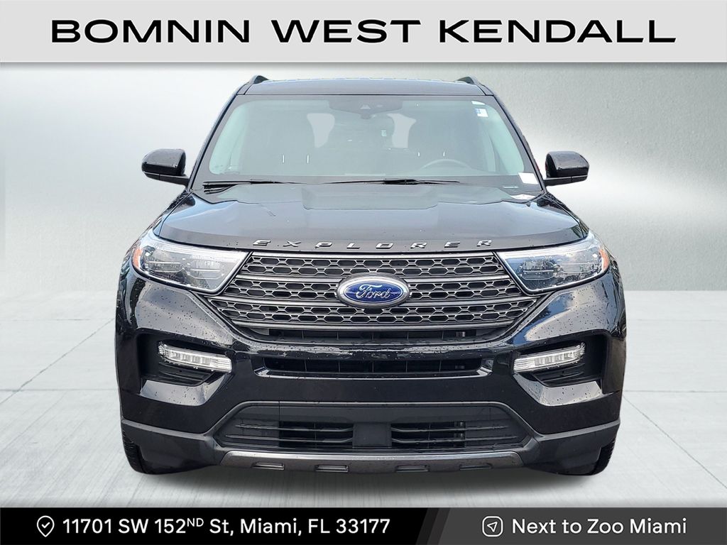 2022 Ford Explorer XLT photo 2