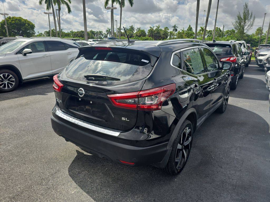 2020 Nissan Rogue Sport SL photo 3