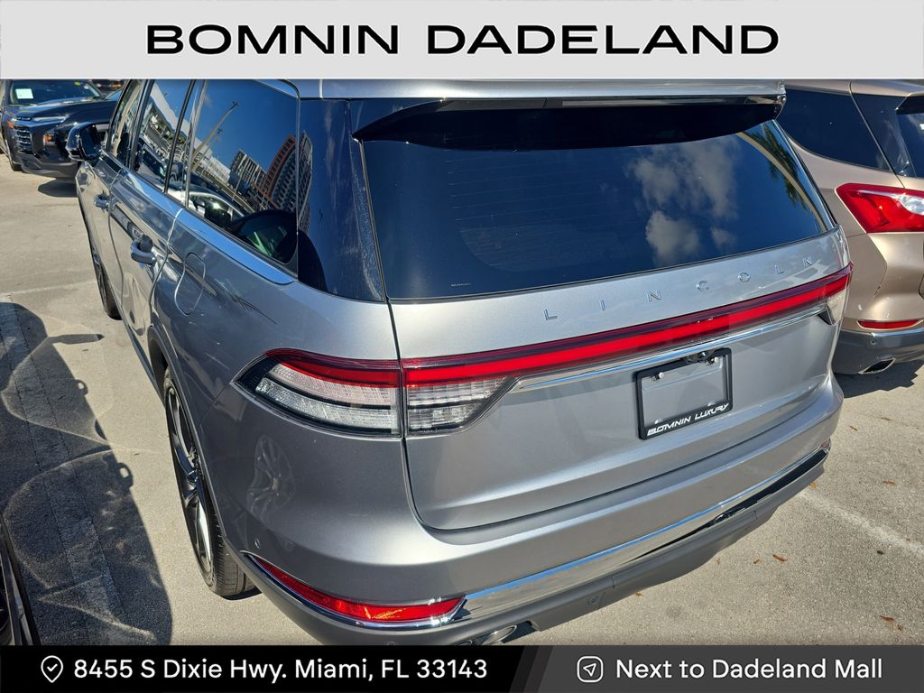 2020 Lincoln Aviator Reserve photo 3