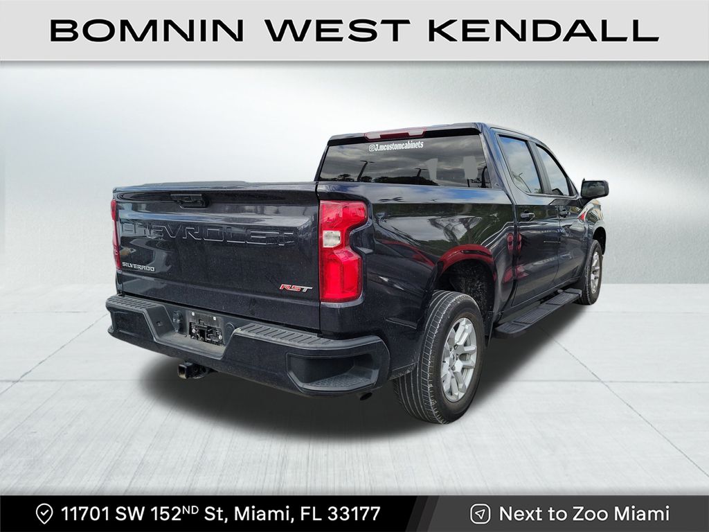 2023 Chevrolet Silverado 1500 RST photo 4