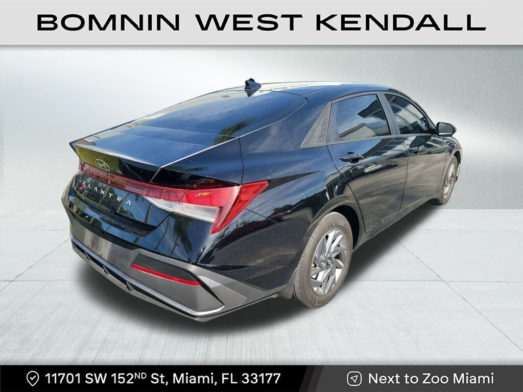 Used 2024 Hyundai Elantra SEL Sedan
