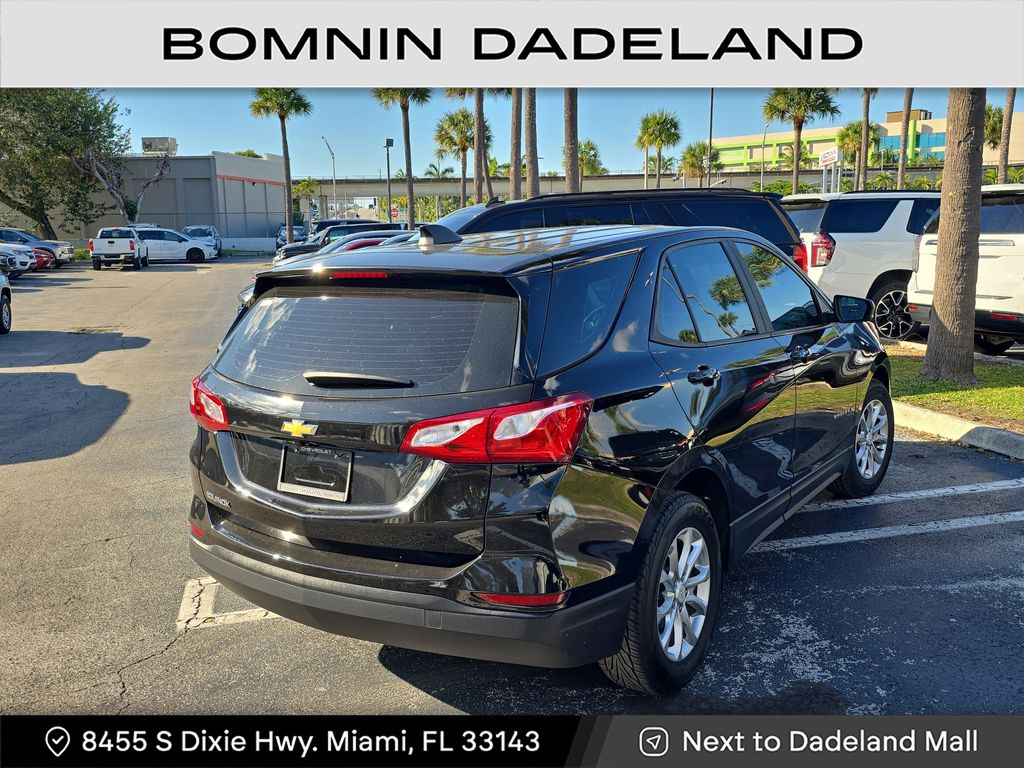 2020 Chevrolet Equinox LS photo 4