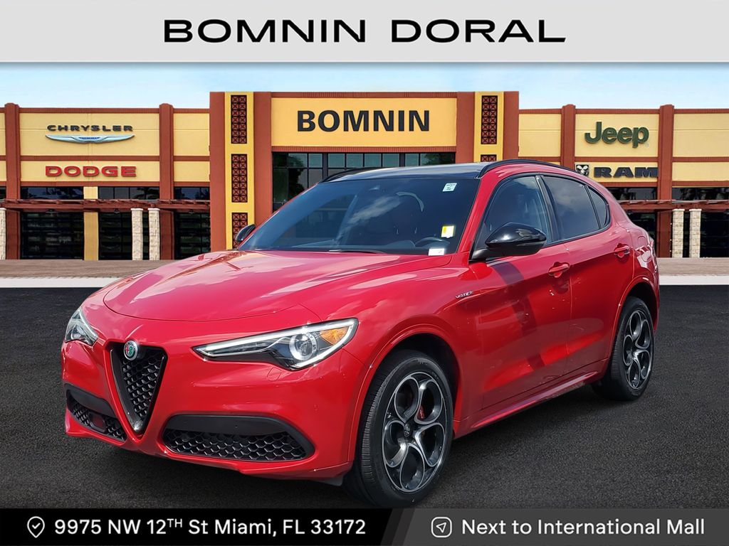2022 Alfa Romeo Stelvio Veloce