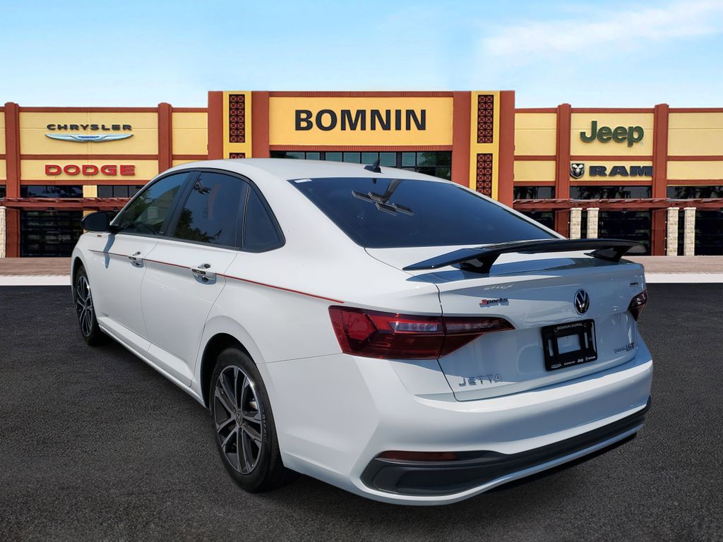 2024 Volkswagen Jetta 1.5T Sport photo 4