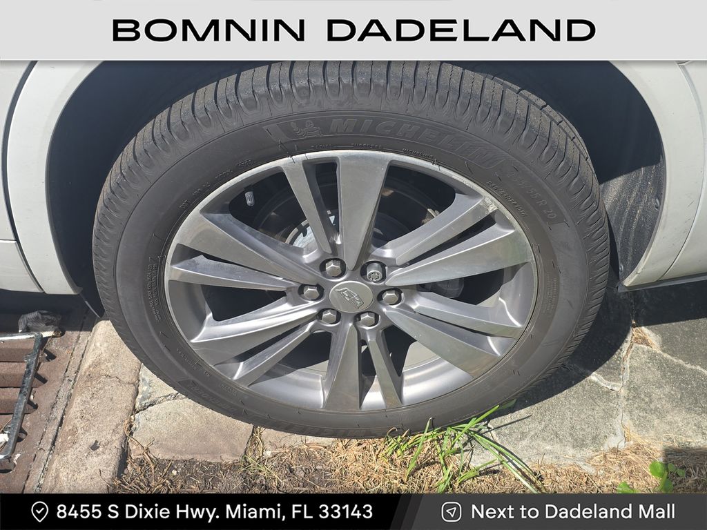 2023 Cadillac XT6 Premium Luxury photo 4