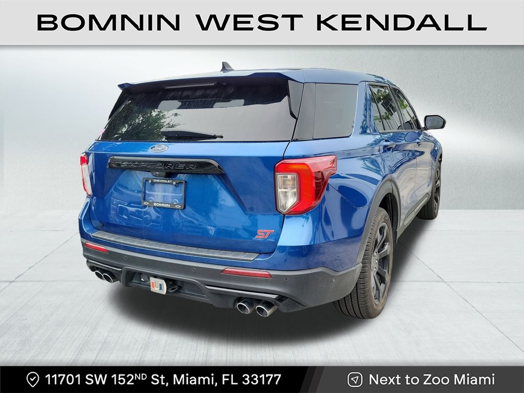 2022 Ford Explorer ST photo 4