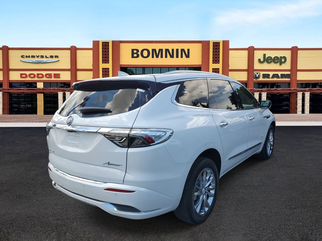 2022 Buick Enclave Avenir photo 3