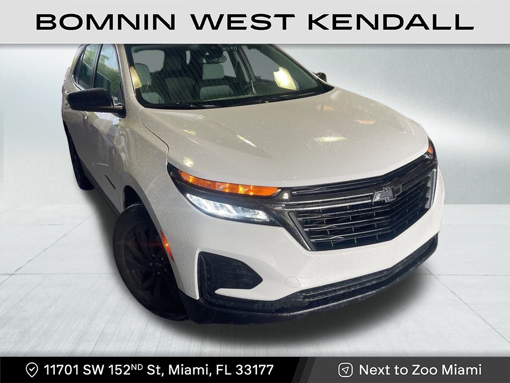 2023 Chevrolet Equinox LS photo 2