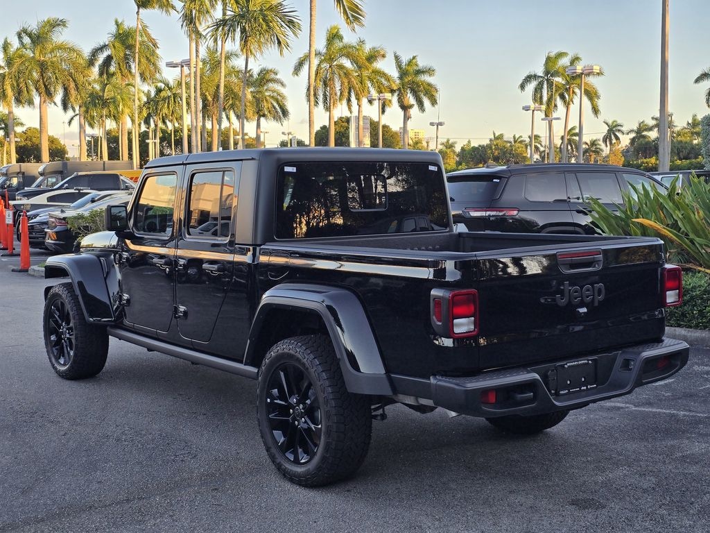 Used 2025 Jeep Gladiator Nighthawk Truck
