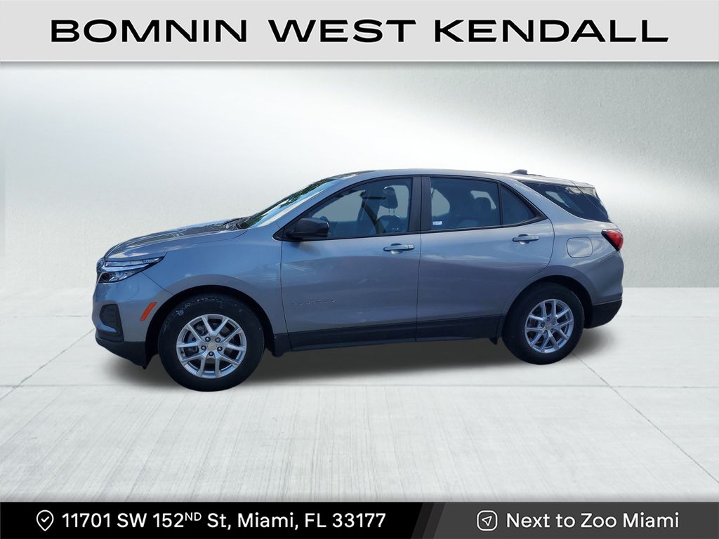 2024 Chevrolet Equinox LS photo 4