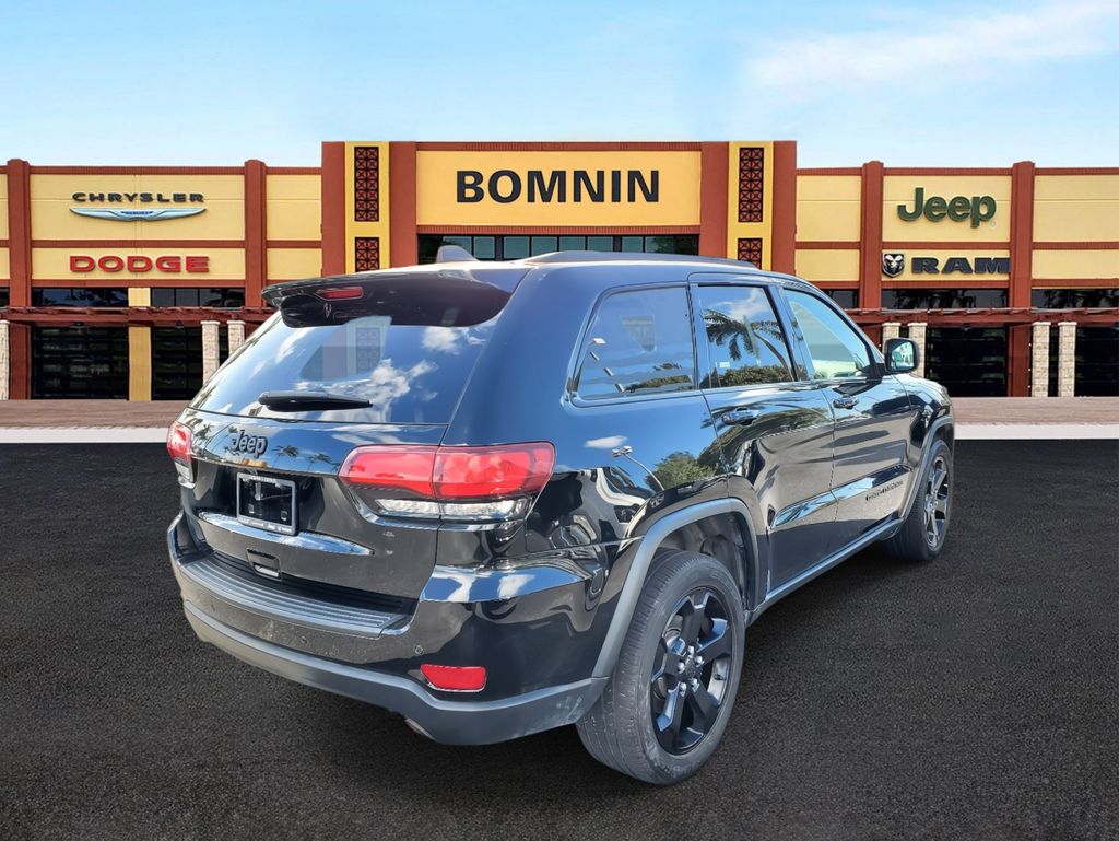 2021 Jeep Grand Cherokee Freedom photo 3
