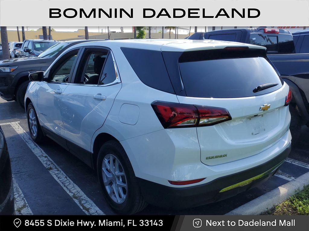 2024 Chevrolet Equinox LT photo 3