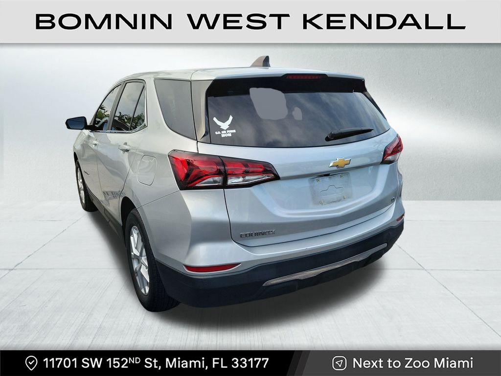 2022 Chevrolet Equinox LT photo 3