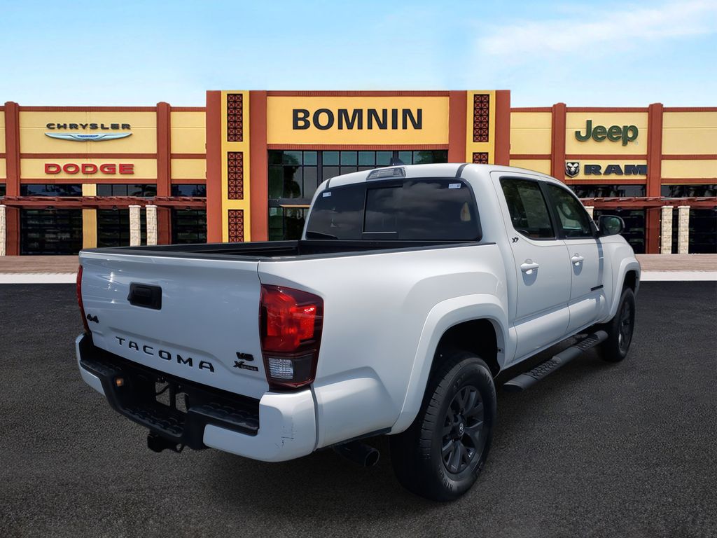 2023 Toyota Tacoma SR5 V6 photo 3