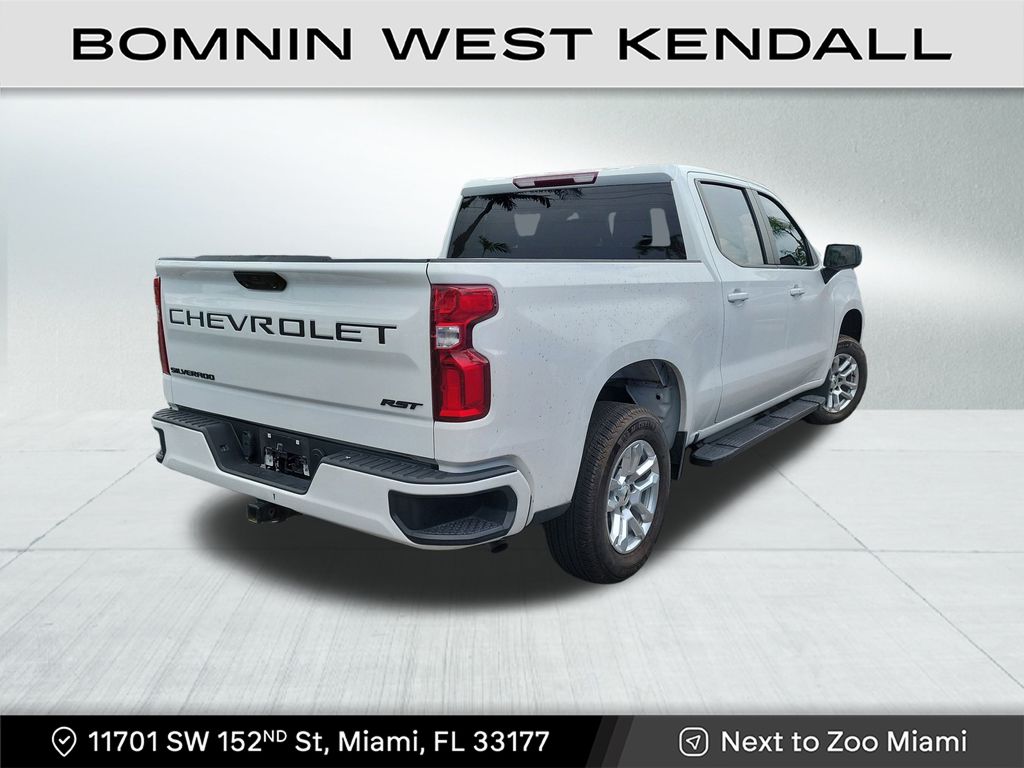 2023 Chevrolet Silverado 1500 RST photo 4