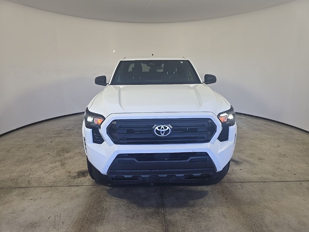 2024 Toyota Tacoma SR photo 3
