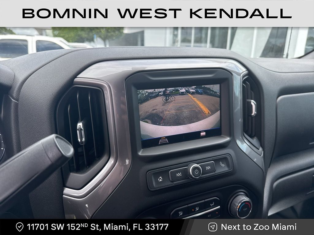 2021 Chevrolet Silverado 1500 Custom photo 3