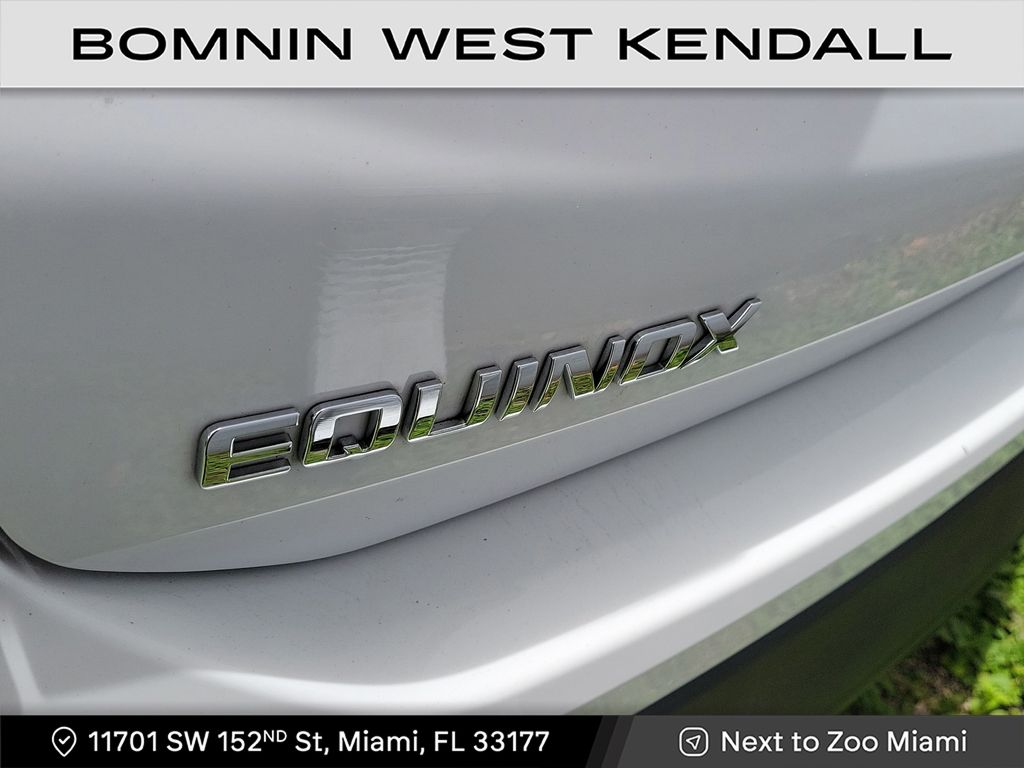 2024 Chevrolet Equinox LS photo 3