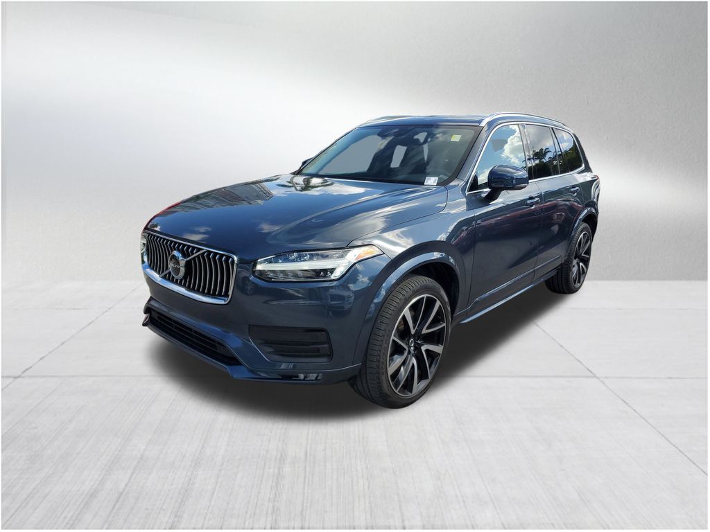 2022 Volvo XC90 T6 AWD Momentum photo 2