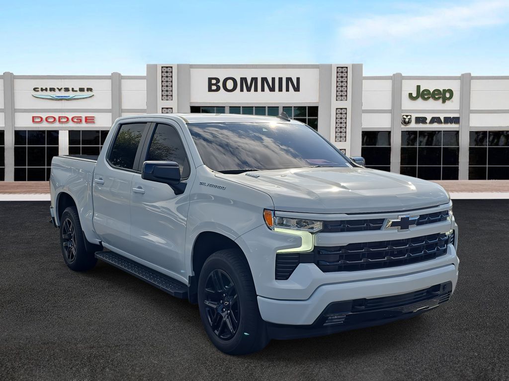 2022 Chevrolet Silverado 1500 RST photo 2
