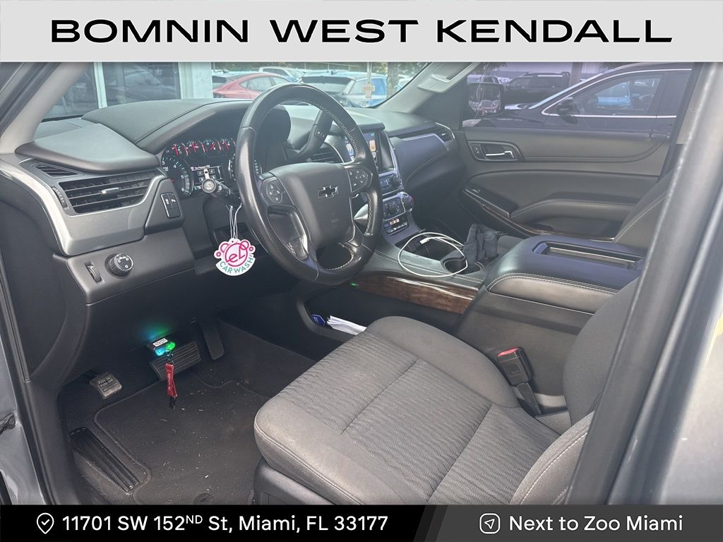 2020 Chevrolet Suburban LS photo 3