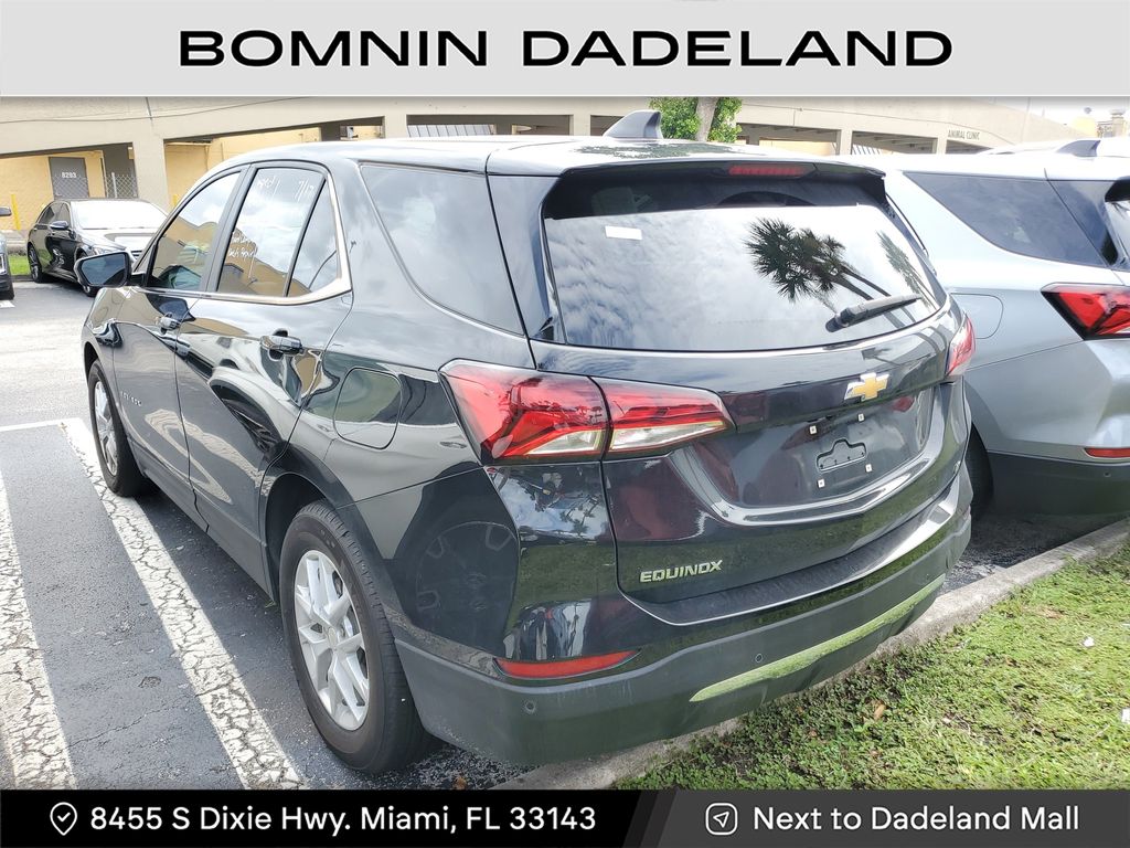 2024 Chevrolet Equinox LT photo 3