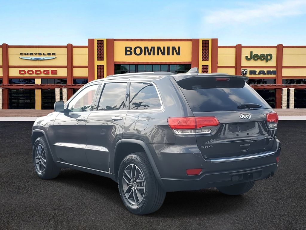 2017 Jeep Grand Cherokee Limited photo 4