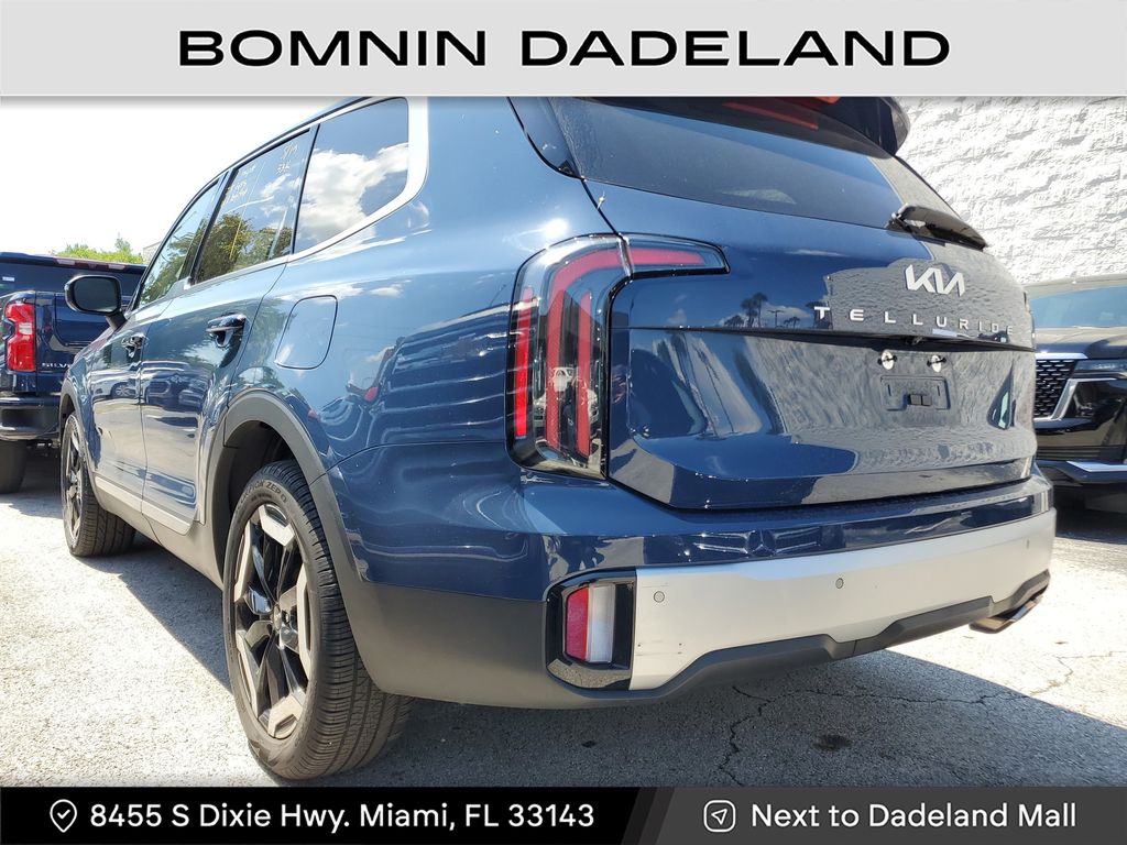 2023 Kia Telluride EX photo 3