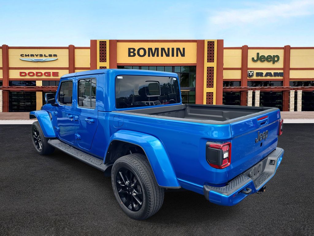 2022 Jeep Gladiator High Altitude photo 3