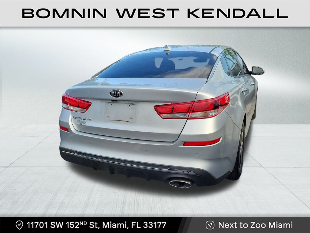 2020 Kia Optima LX photo 4