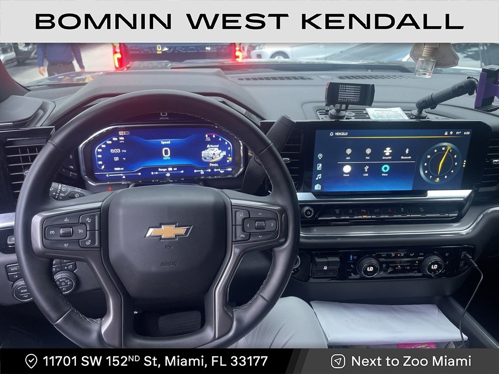 2025 Chevrolet Silverado 2500HD High Country photo 3