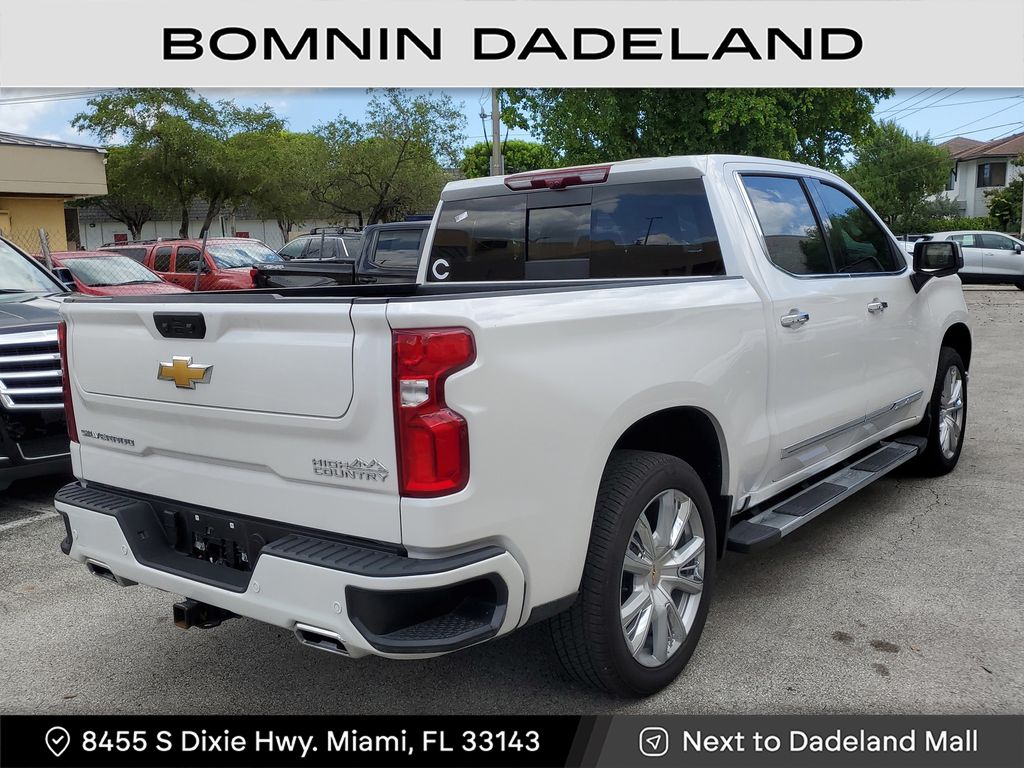 2024 Chevrolet Silverado 1500 High Country photo 4