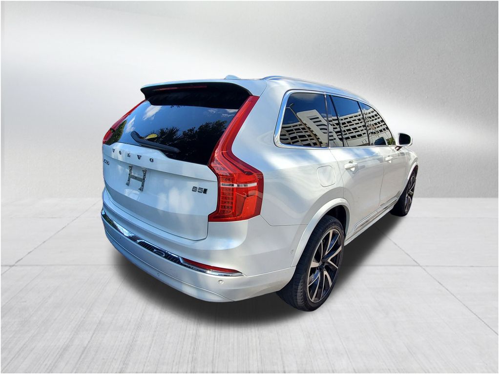 2024 Volvo XC90 B5 Plus photo 4
