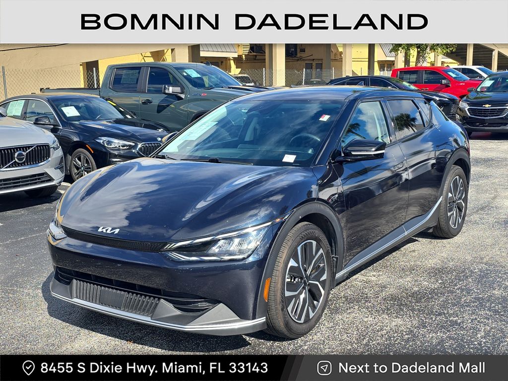 2022 Kia EV6 Light photo 2