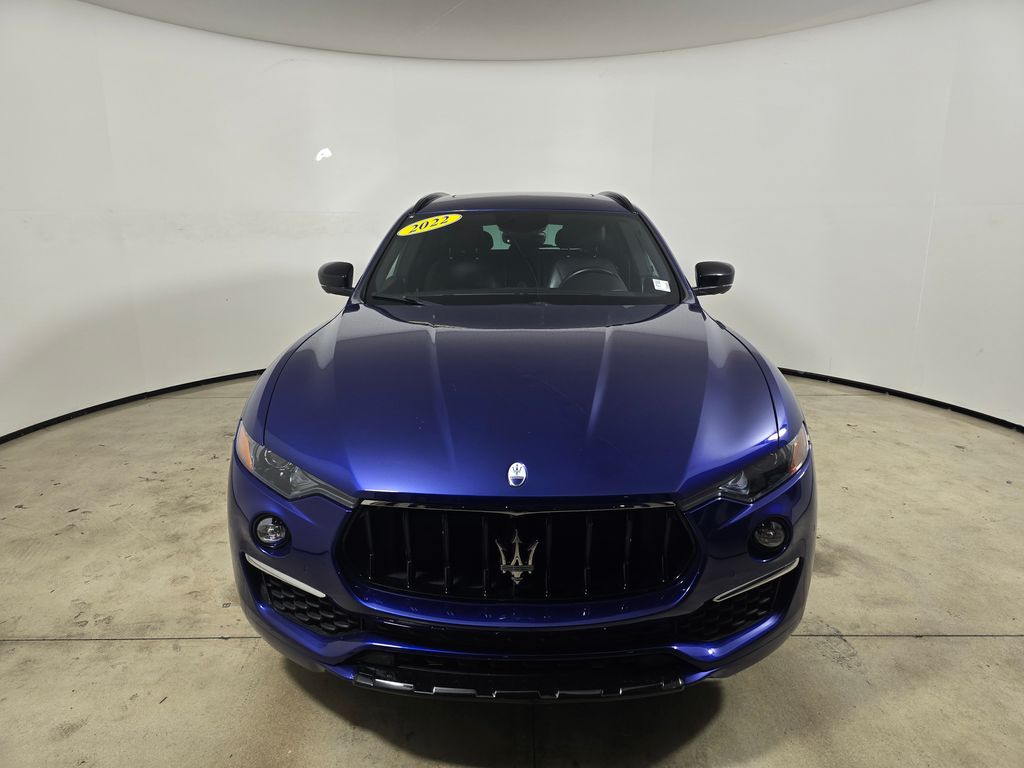 2022 Maserati Levante GT photo 3