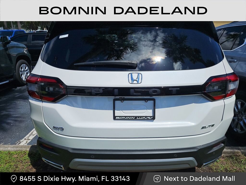 Used 2025 Honda Pilot Elite SUV