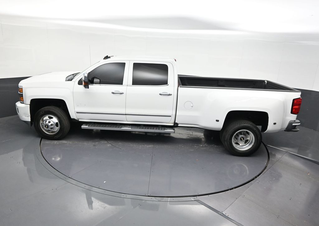 2019 Chevrolet Silverado 3500HD High Country - Photo 18