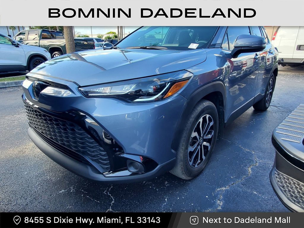 2024 Toyota Corolla Cross Hybrid SE photo 2